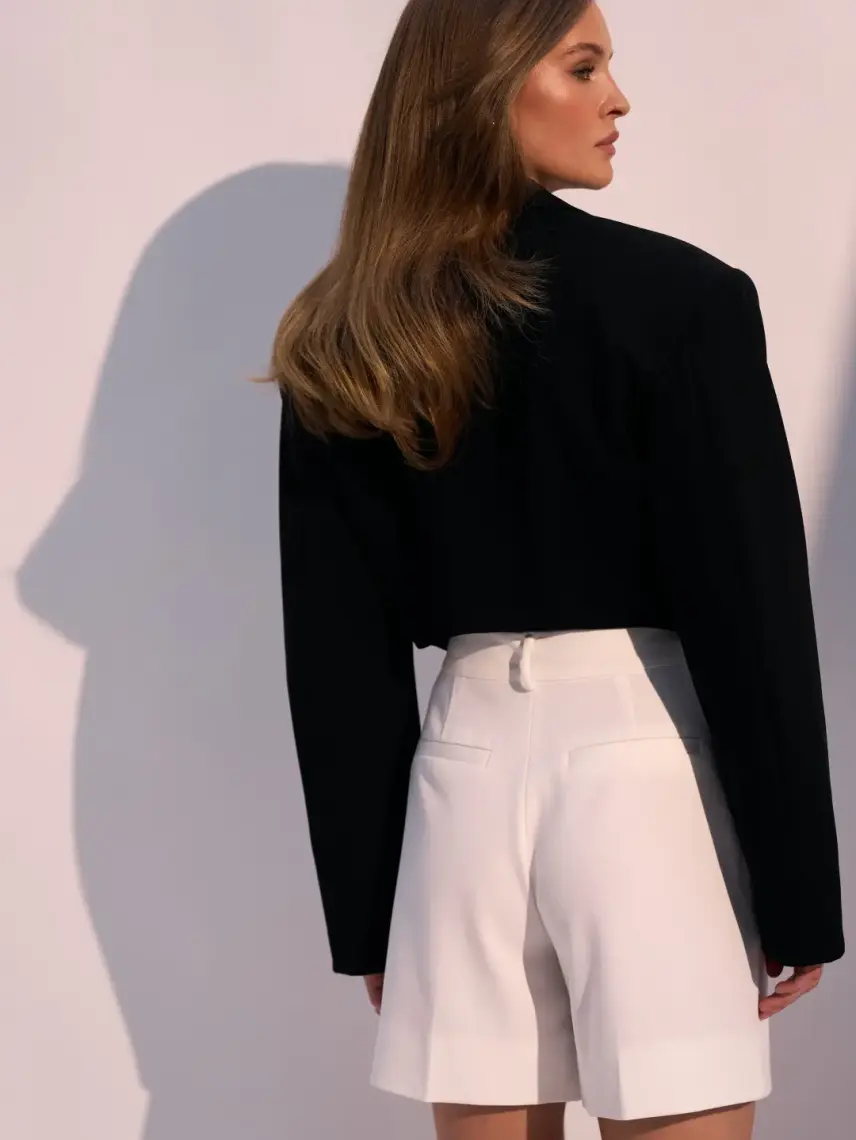 Samadhi Bermuda shorts made of suit fabric