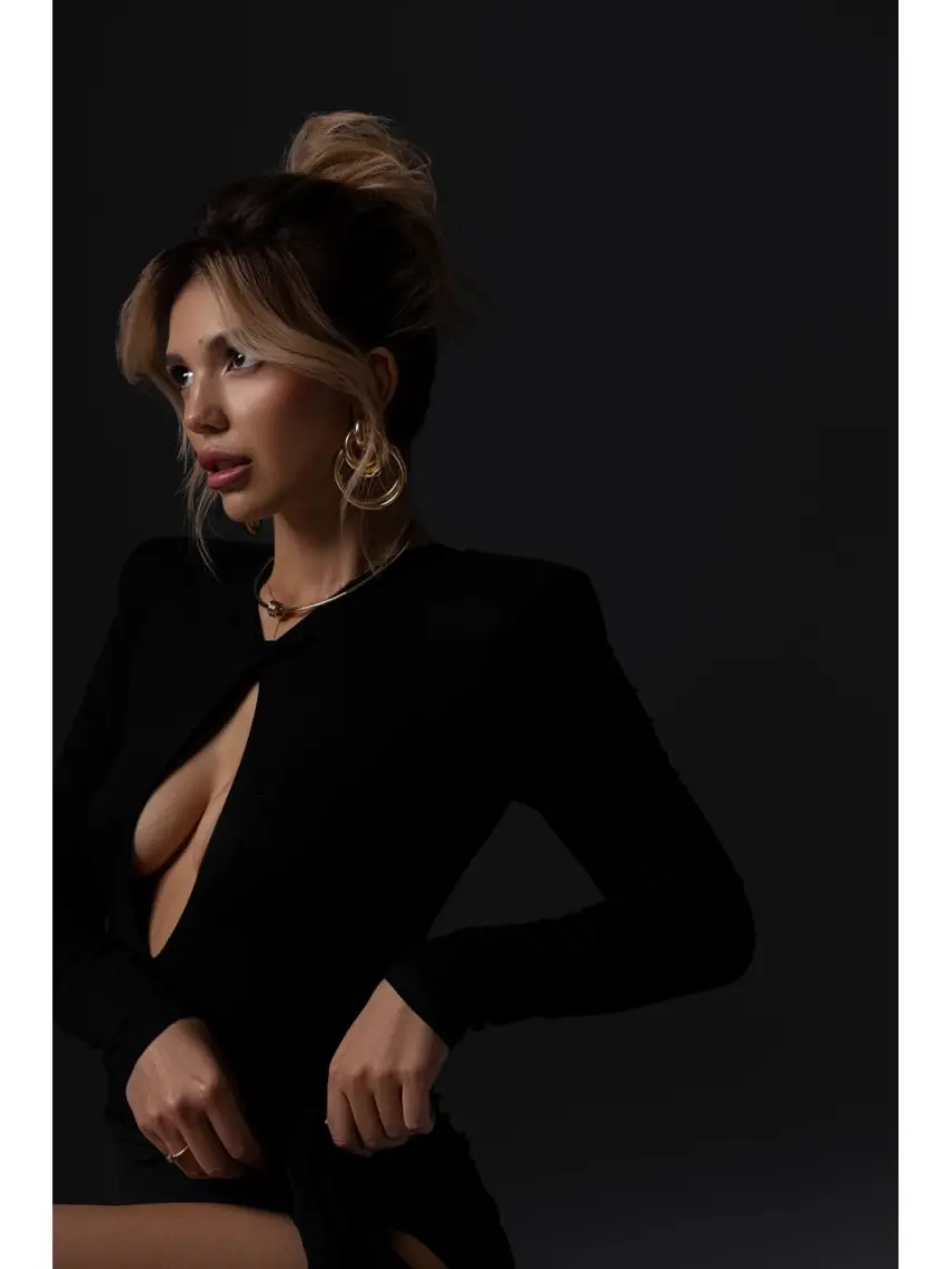 Roar БІДЖЕ LINDA BLACK