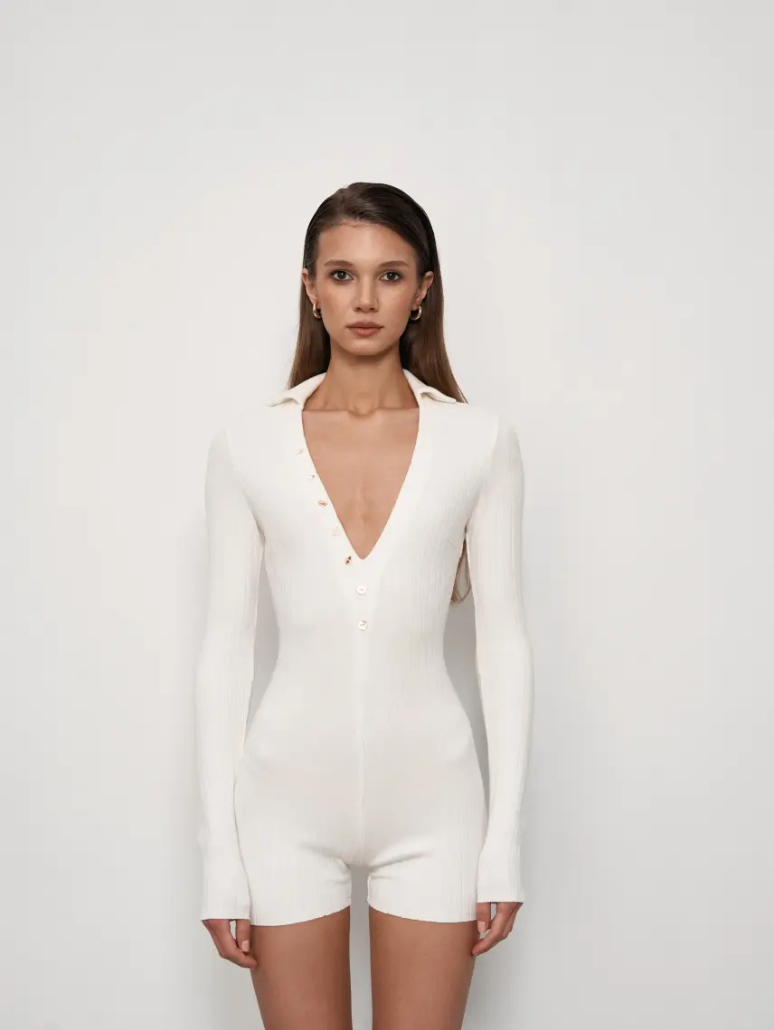 Samadhi В'язаний комбінезон молочного кольору