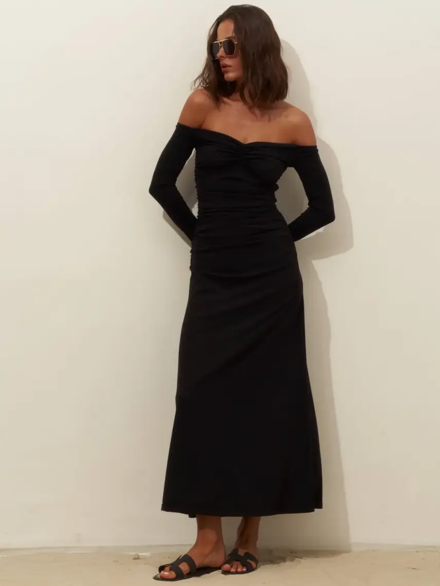 Samadhi Czarna sukienka Dolly